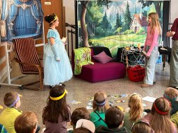 Przedstawieni klasy 3b 